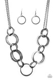 Jump Into The Ring - Black Paparazzi Necklace Set