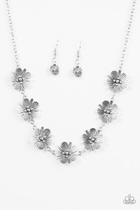 Poppin Poppies - Silver Paparazzi Necklace Set