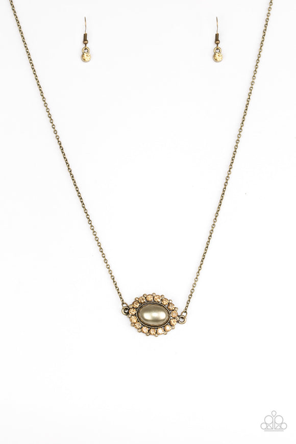 Stardom Shine - Brass Paparazzi Necklace Set