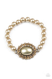 Stardom Shine - Brass Paparazzi Necklace Set