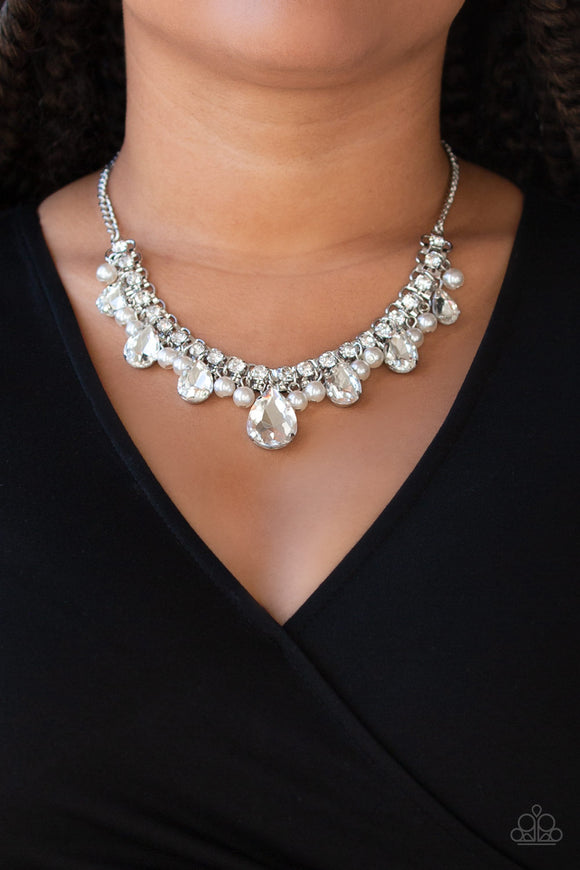 Knockout Queen - White Paparazzi Necklace Set