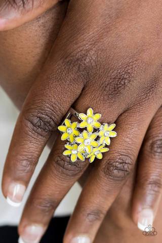 Blooming Bouquets - Yellow Paparazzi Ring