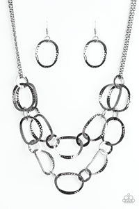 Circus Chic - Black Paparazzi Necklace