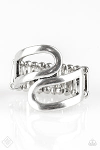 Really Retro - Silver Paparazzi Ring