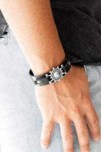 Courageously Captain - Black Paparazzi Bracelet - Urban