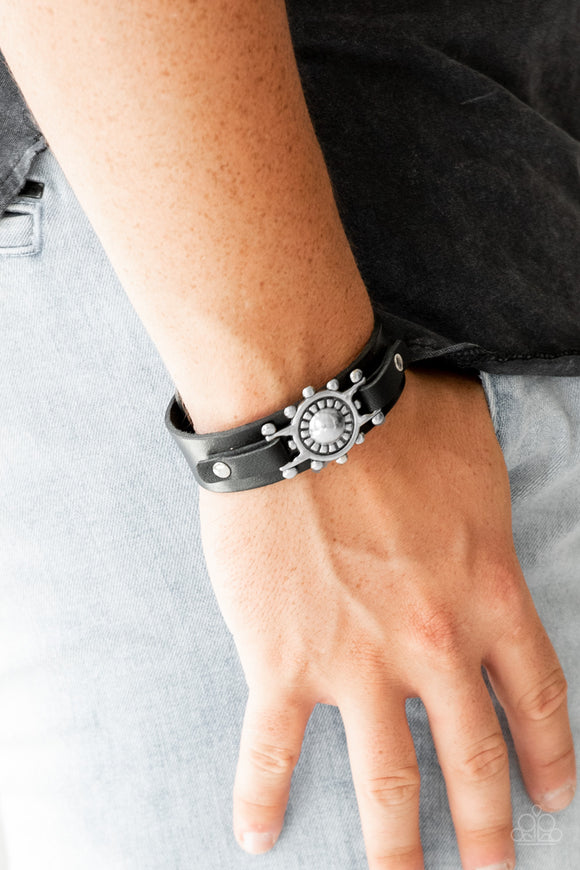 Courageously Captain - Black Paparazzi Bracelet - Urban