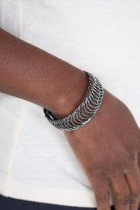 Dizzyingly Demure - Black Paparazzi Bracelet