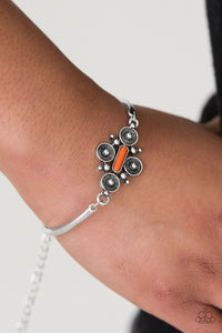 Mesa flower - Orange Paparazzi Bracelet