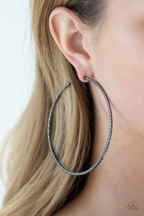 Pump Up The Volume - Black Paparazzi Earrings