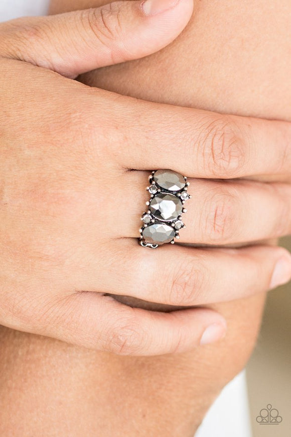 Straighten Your Crown Silver - Black Paparazzi Ring