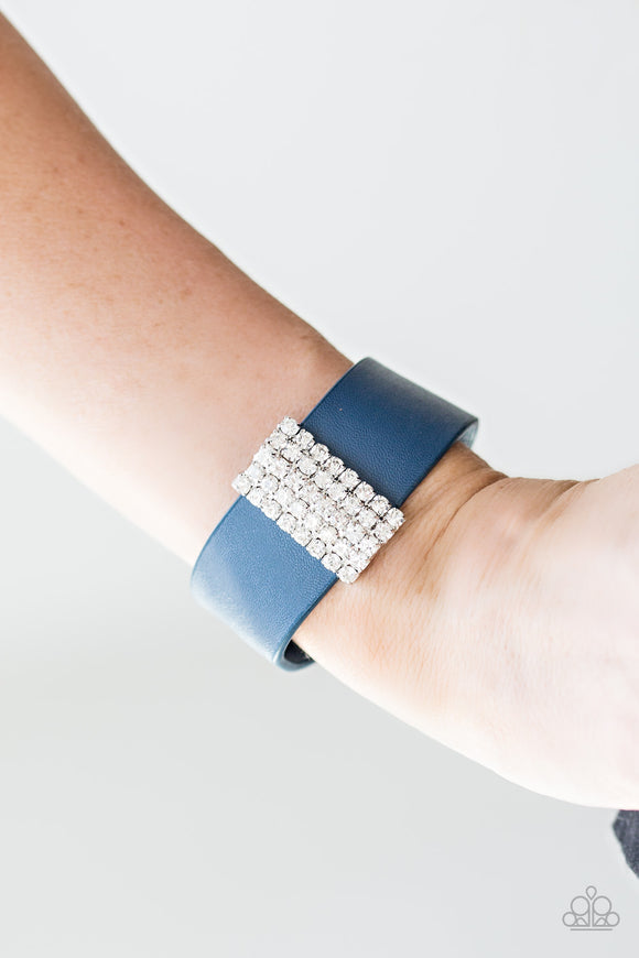 Walk The Catwalk - Blue Paparazzi Bracelet Wrap