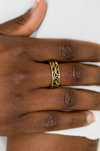 WandePaparazzi Ring Wisteria - Brass Paparazzi Ring