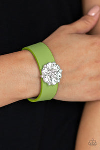 Show Stopper - Green Paparazzi Bracelet Wrap